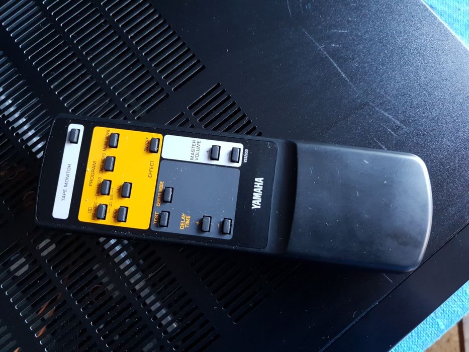 YAMAHA DSP-E390 Natural Sound Digital Sound Field Processor