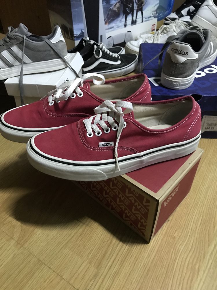 Vans Authentic Crimson (42EU, 9US)