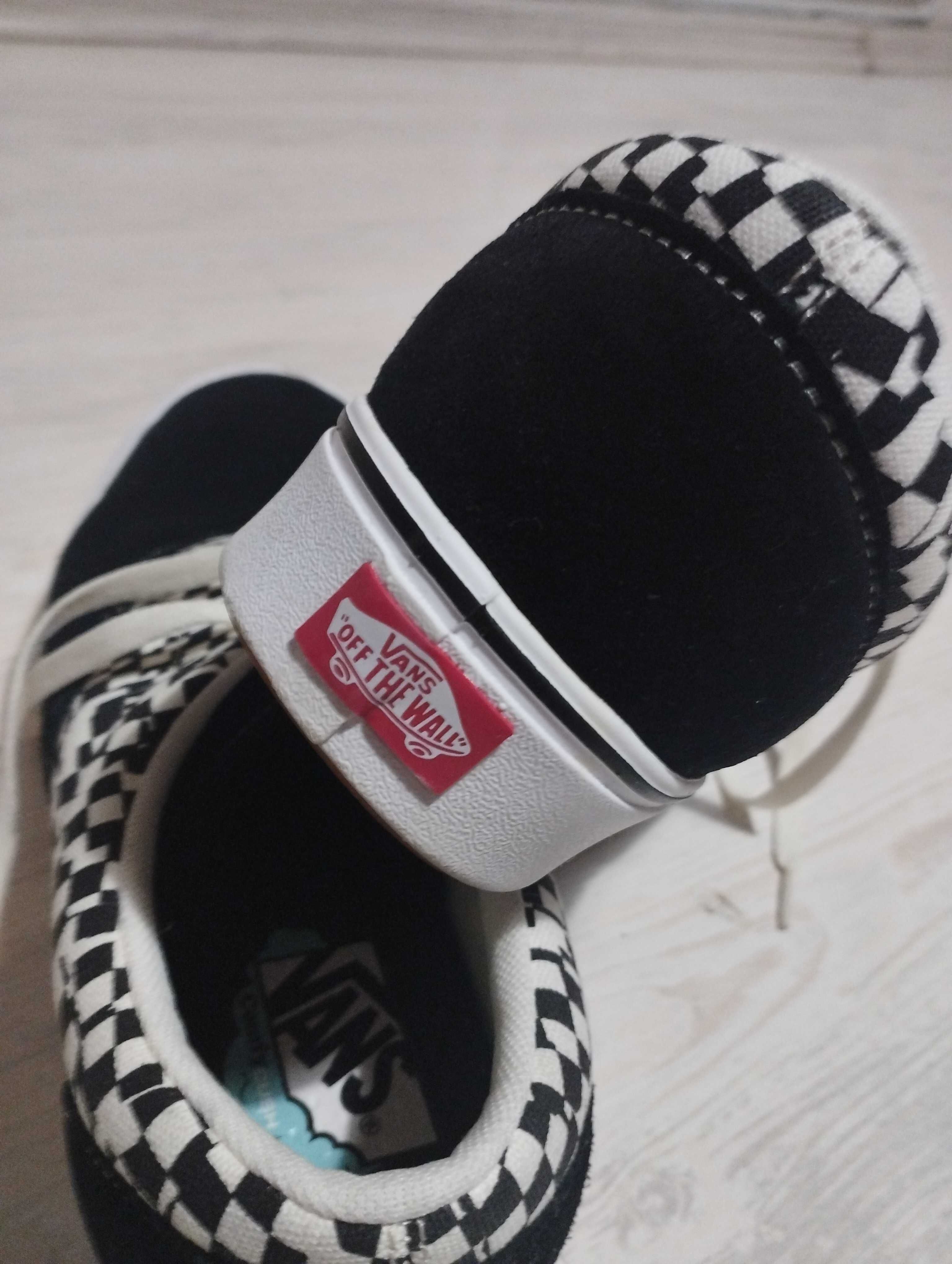 Мъжки ниски маратонки Vans,нови