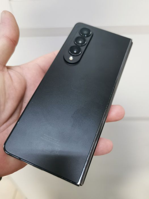 Samsung Galaxy Z Fold 4 512GB за части