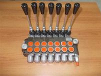 Distribuitoare hidraulice 7 manete 50 litri minut cu manete