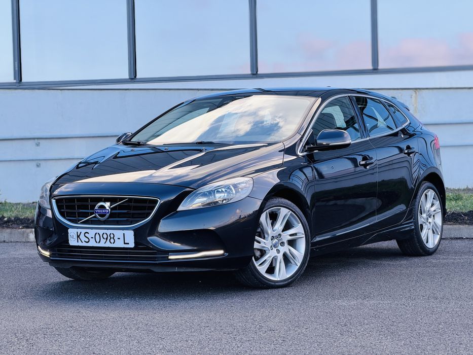 Volvo v40, 2.0 diesel, MOMENTUM, 5cilindrii, euro 5