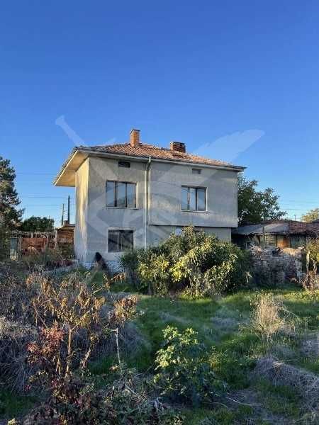 Двуетажна къща в Брезово 94145