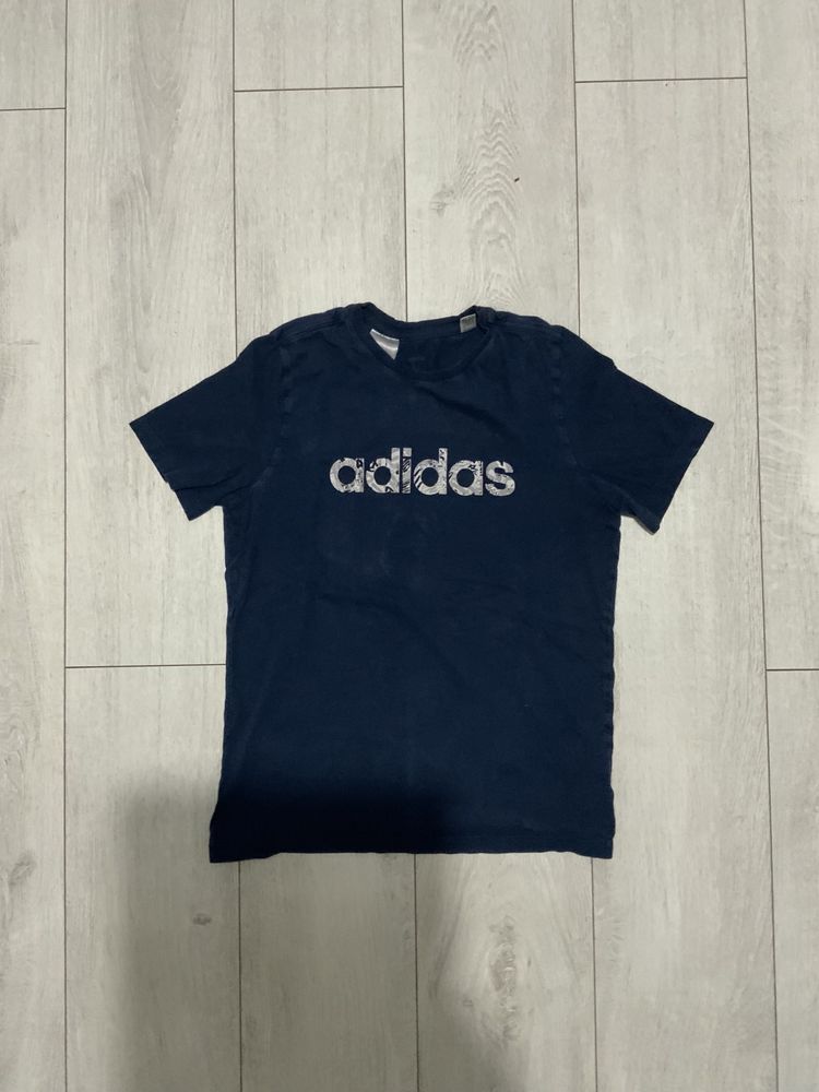 VandTricou Adidas