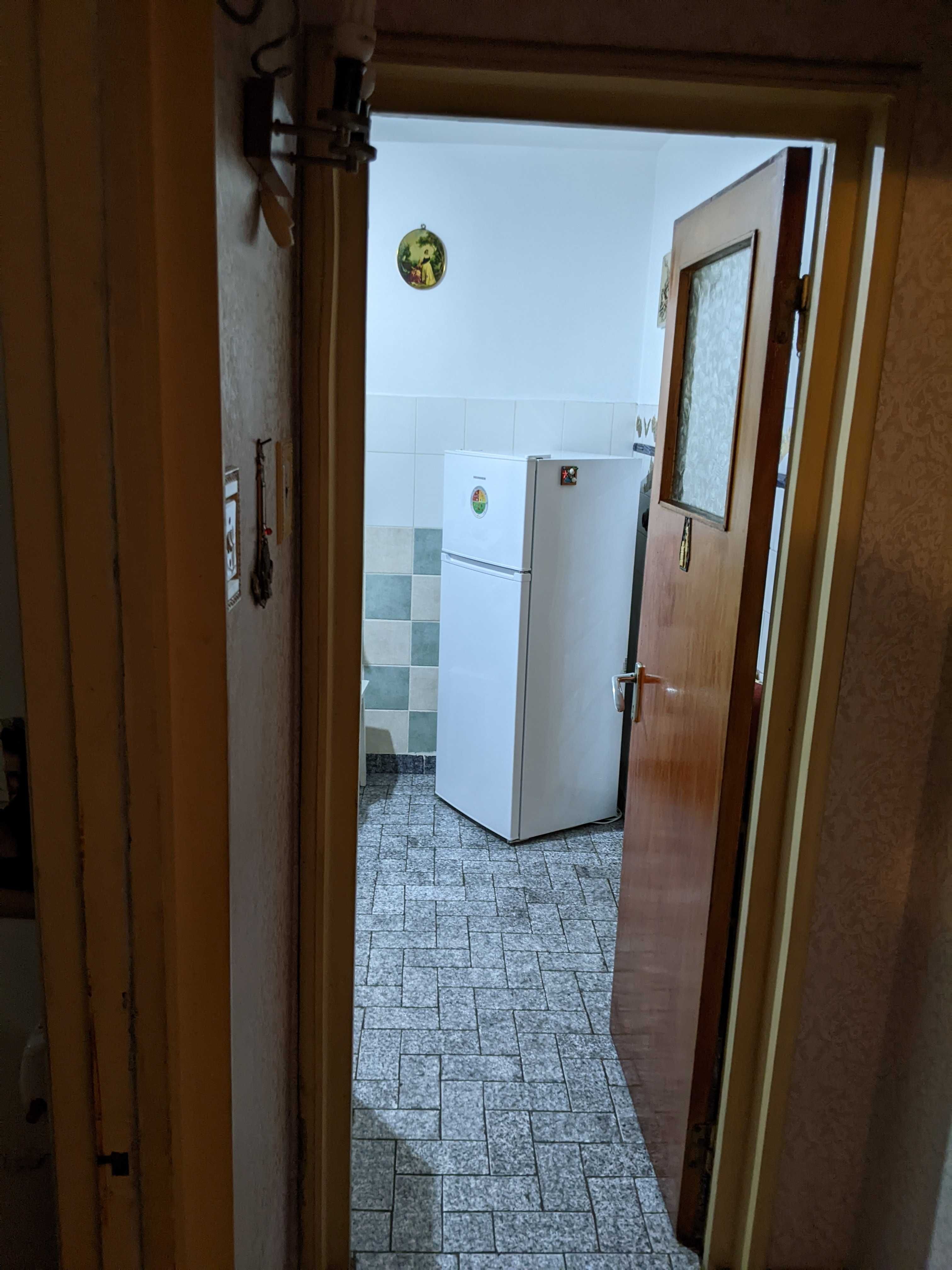 Închiriez Apartament 2 camere in Drumul-Taberei Metrou
