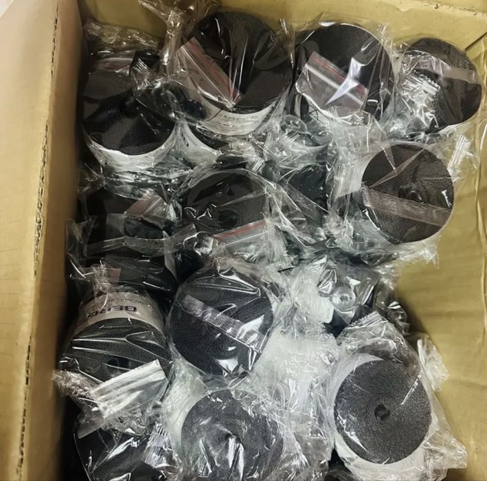 Цветни колани за кола