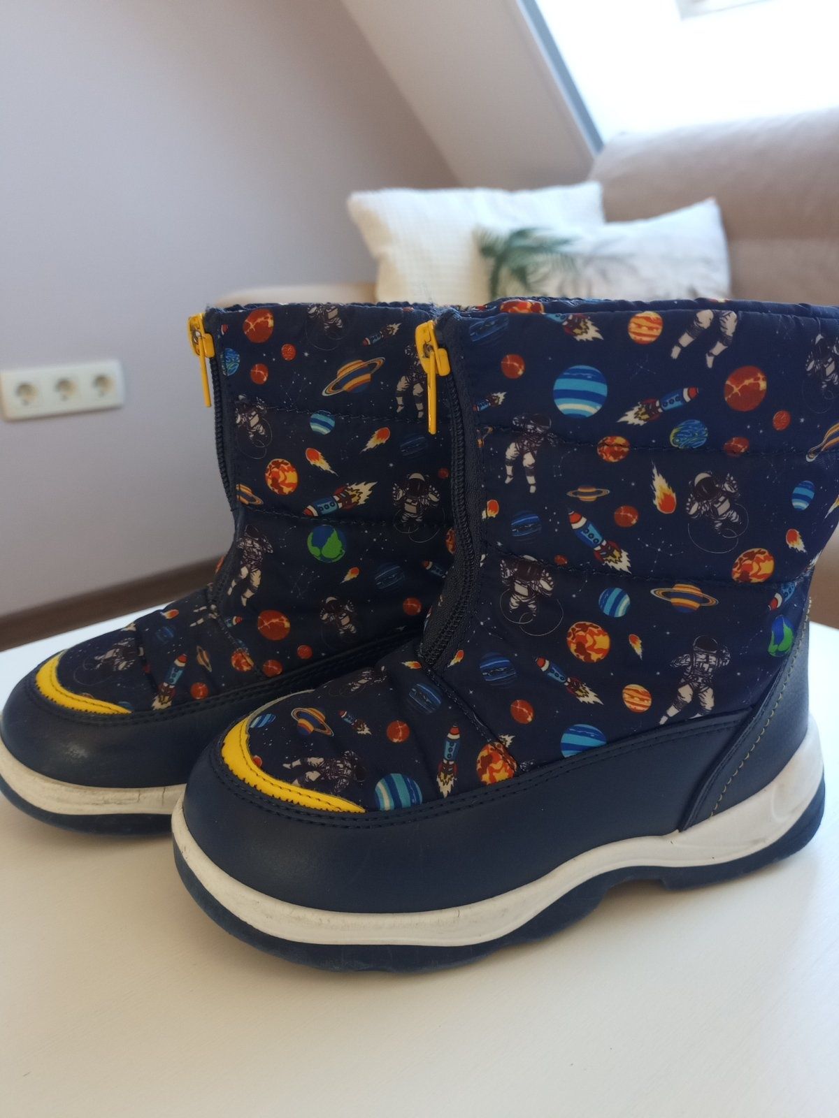Зимни ботуши  Skechers номер 29+ подарък