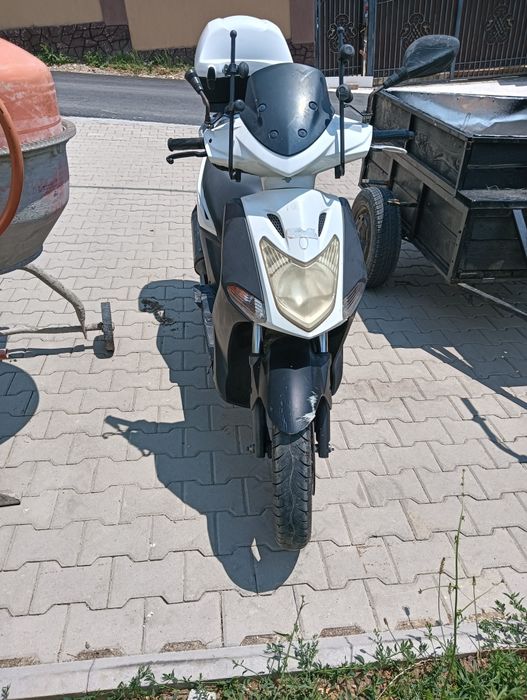 Motoscuter de vanzare