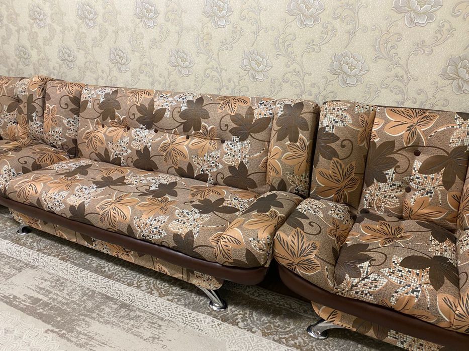 Продаем диван и два кресло