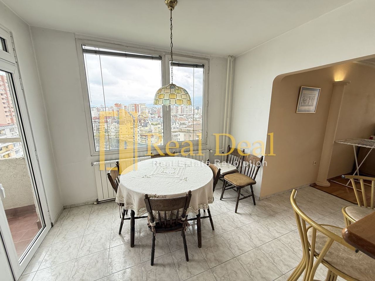 Дава се под наем Тристаен апартамент в София, Хиподрума - 115 кв.м за 650 € - Снимка #4