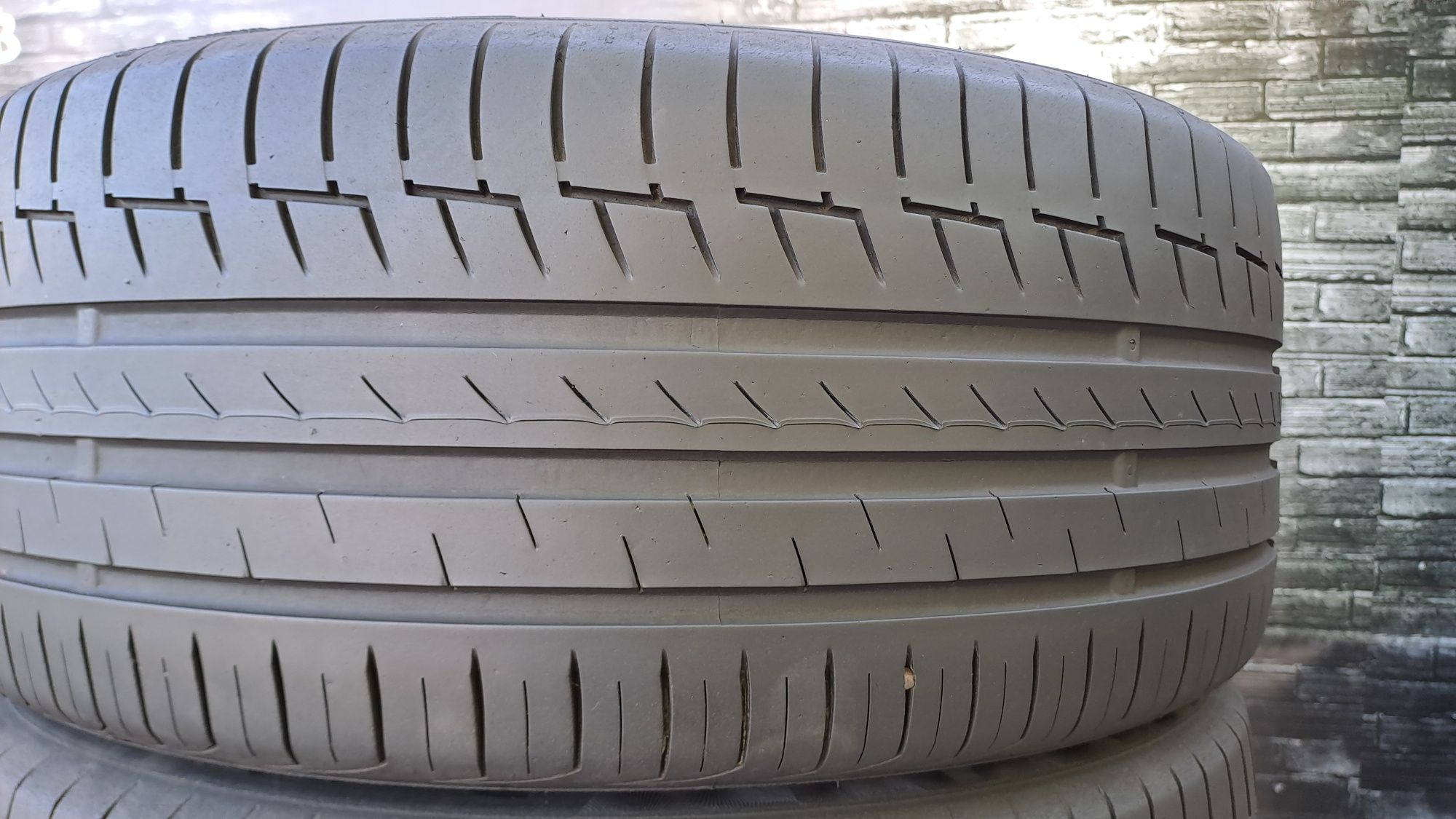 2бр. 225/45/17 Continental Premium Contact 6