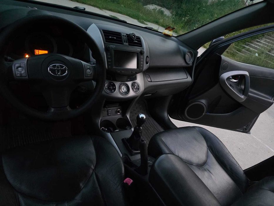 Toyota RAV4 D-CAT 2.2 2006