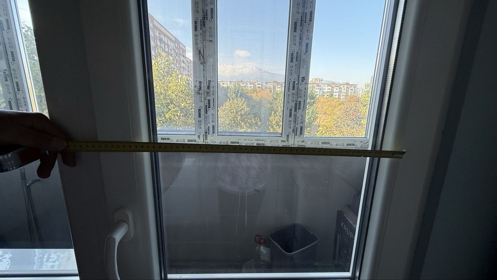 Продавам дограма