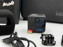 GoPro 11 Black mini NOU FullBox, Garantie + Card 64GB + accesorii