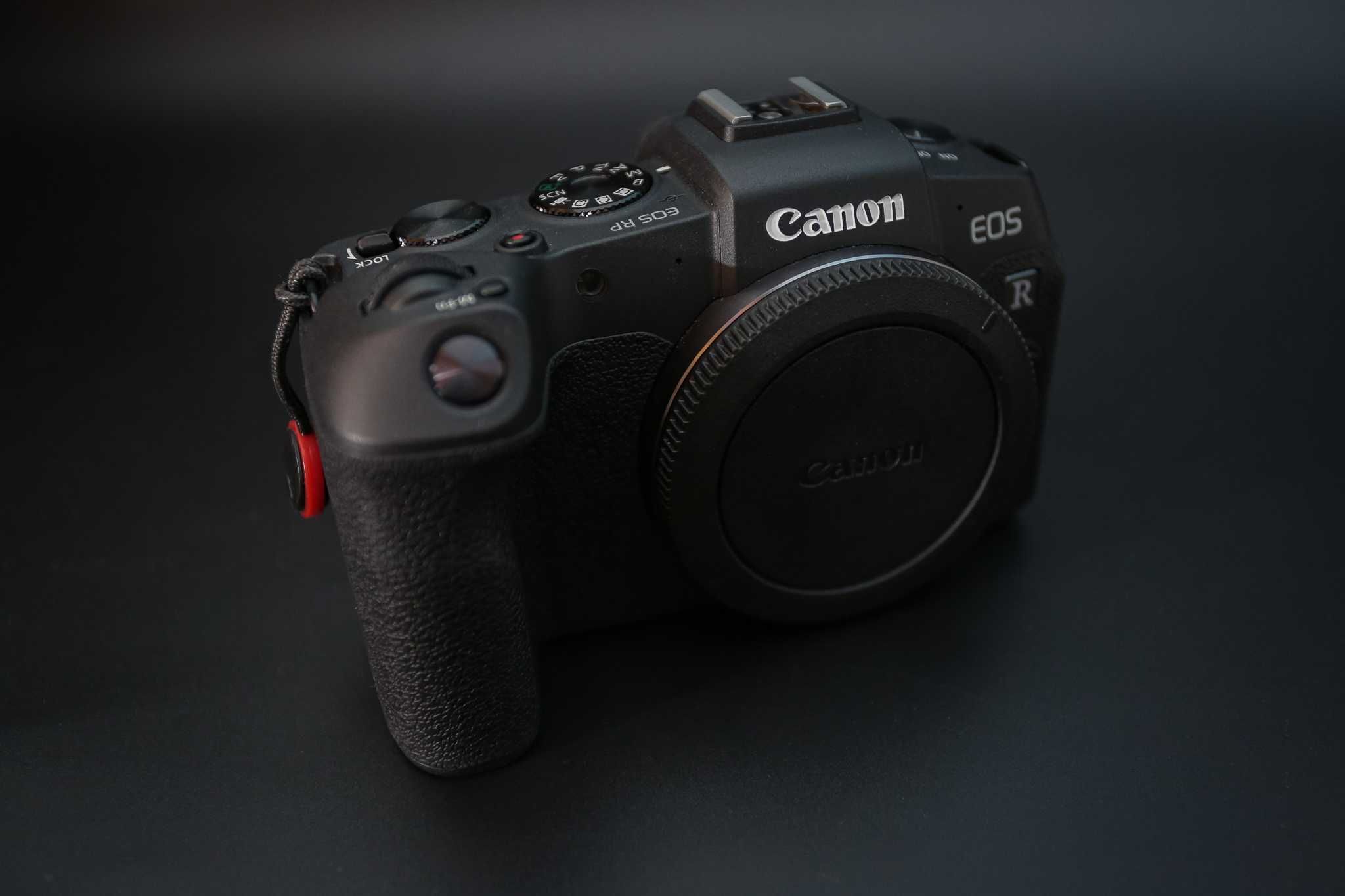 Aparat foto Canon EOS RP