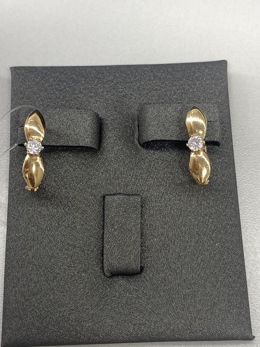 Золотые серьги