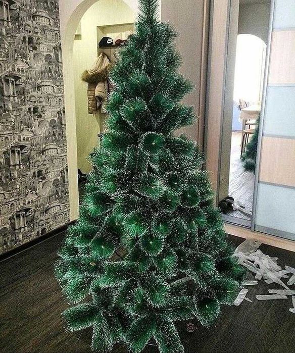 Акция искусственная Ёлка(Елки) Игрушки в Подарок и Гирлянда Новогодняя