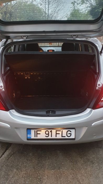 Vand Opel Corsa D 1.2 benzina + GPL an 2008