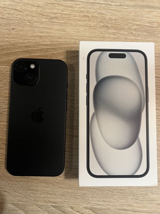 Vand telefon IPhone 15 stare foarte buna