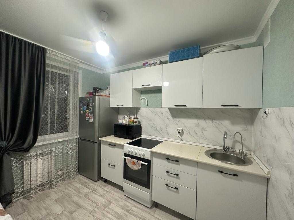 -ПРодам 3 комн УП в Центре, возле Алема! Лифт работает! свежий ремонт!
