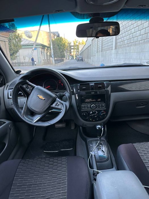 Lacetti jentra qilingan