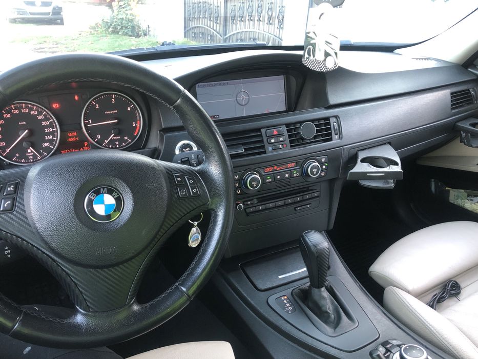 Bmw e 90 facelift 2010
