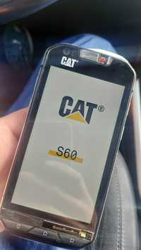 Telefon CAT S60 la cutie