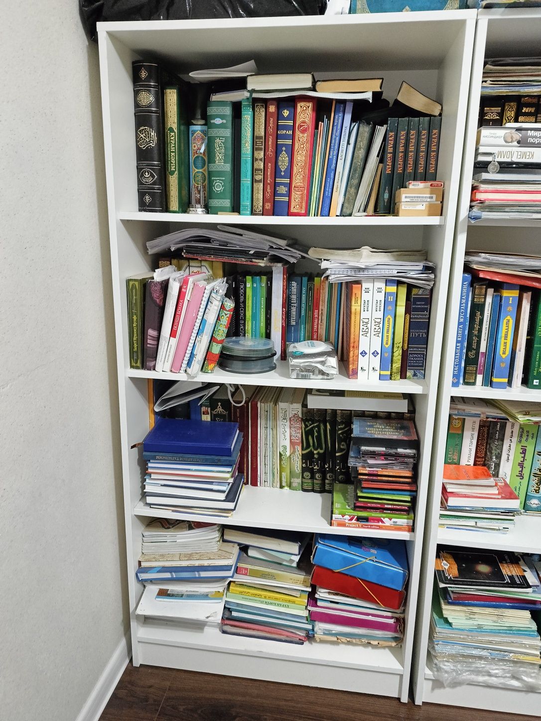 Книжный шкаф (стеллаж) 150см х 70см