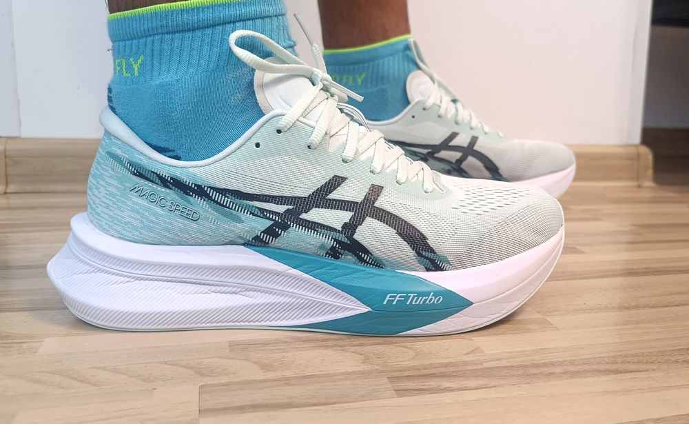 Asics Magic Speed 4 (carbon)