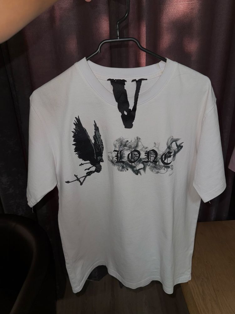 Бяла тениска VLONE