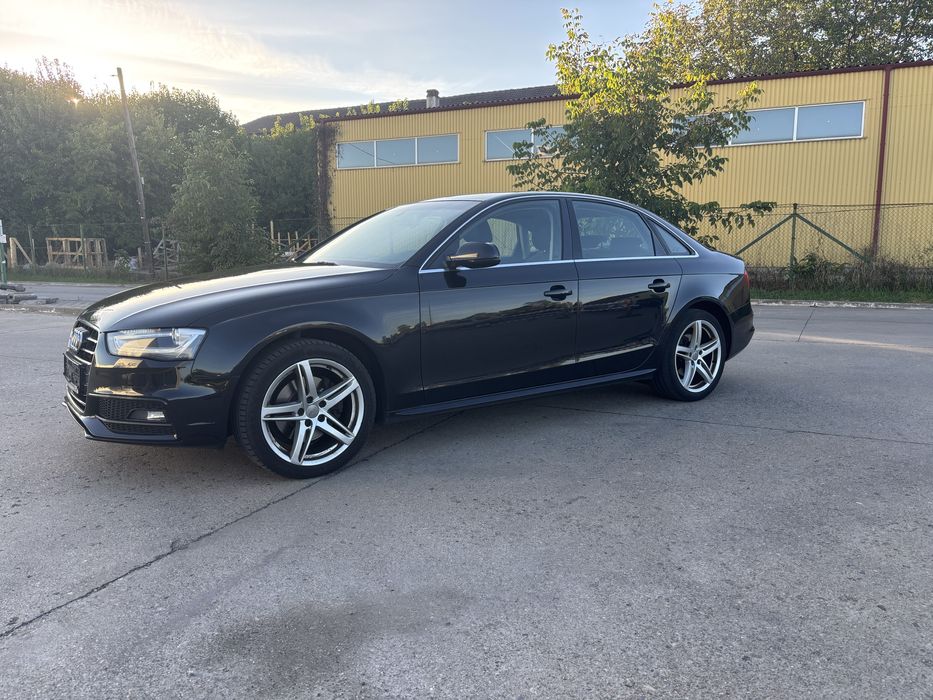 Audi A4 2.0tdi 177cp S-line exterior