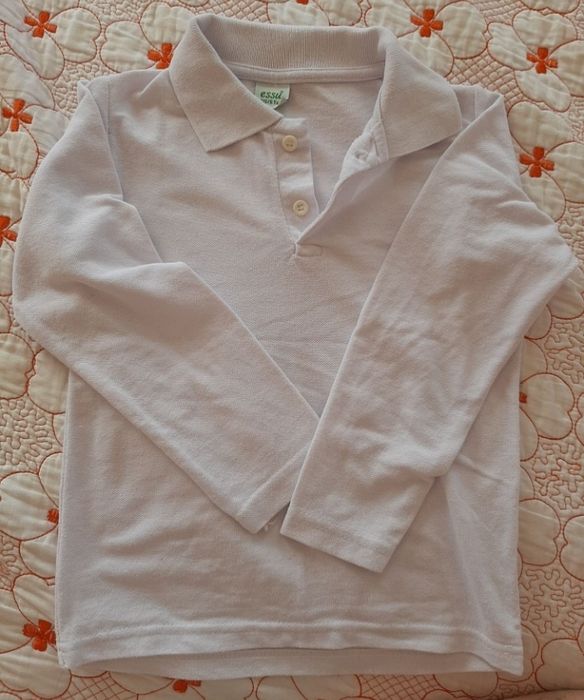 Подарявам тениски за униформа