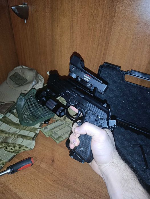 Taurus PT92 Co2 de la KWC SET complet