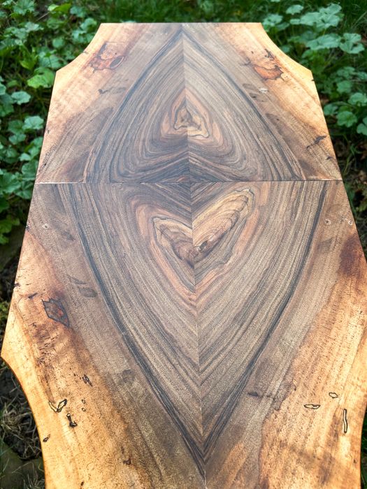 Tocator platou fund din lemn de nuc