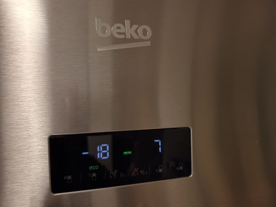 Хладилник Beko RDNE455E20ZX