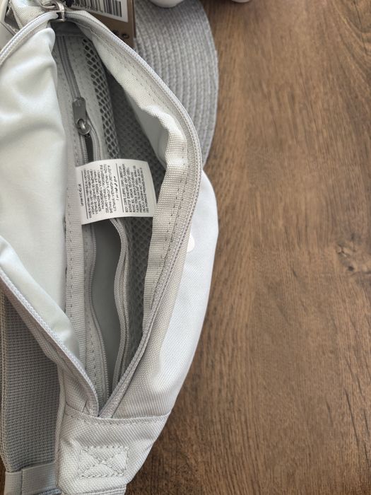 Чисто Нова Чанта за кръст nike heritage