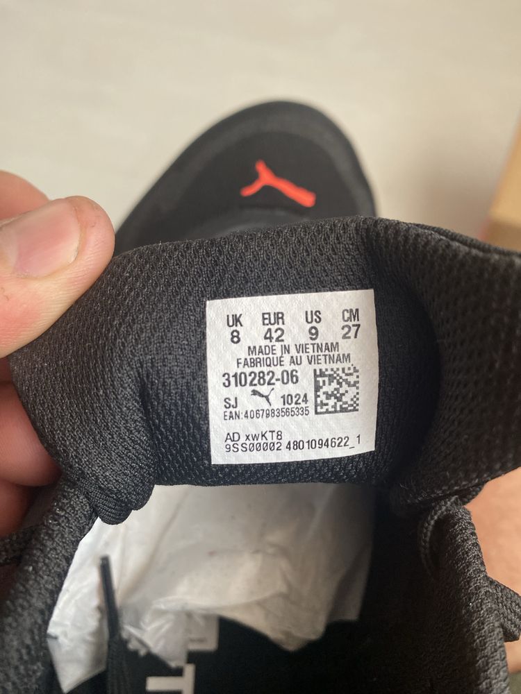 Маратонки Puma 42  чисто нови