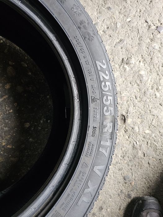 2 anvelope iarna 225 55 17 Semperit
