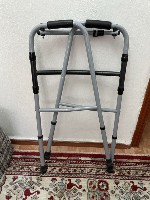 Ходунок для взрослых