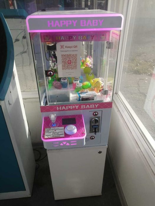 Продам кран-машину (хватайка) Happy Baby с игрушками и локацией
