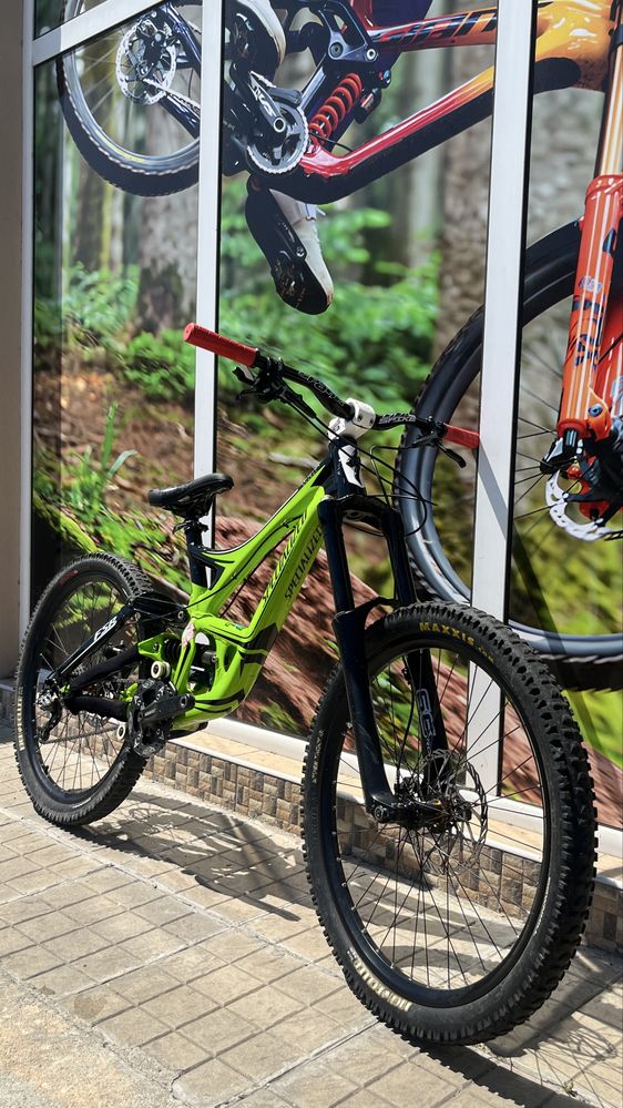 Specialized demo 8 26/М/world champion monster серия