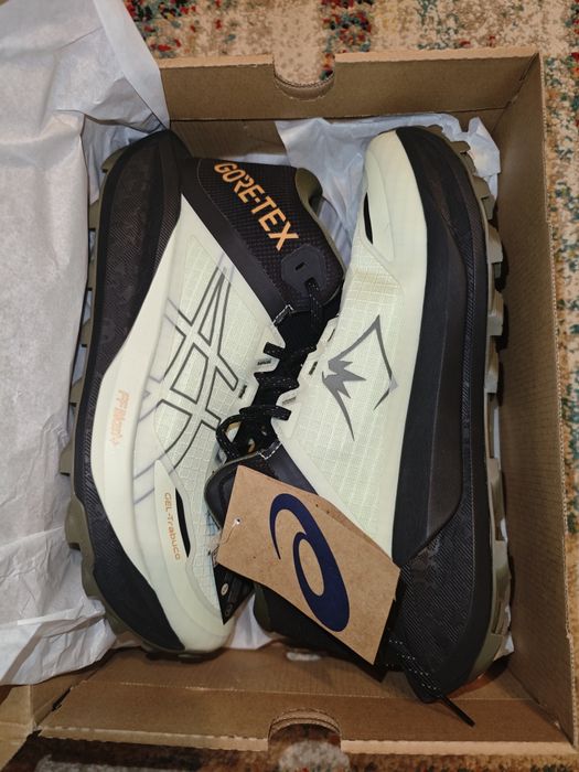 Adidasi alergare trail gore tex asics trabuco MT mid (44 si 43 1/3 PRE