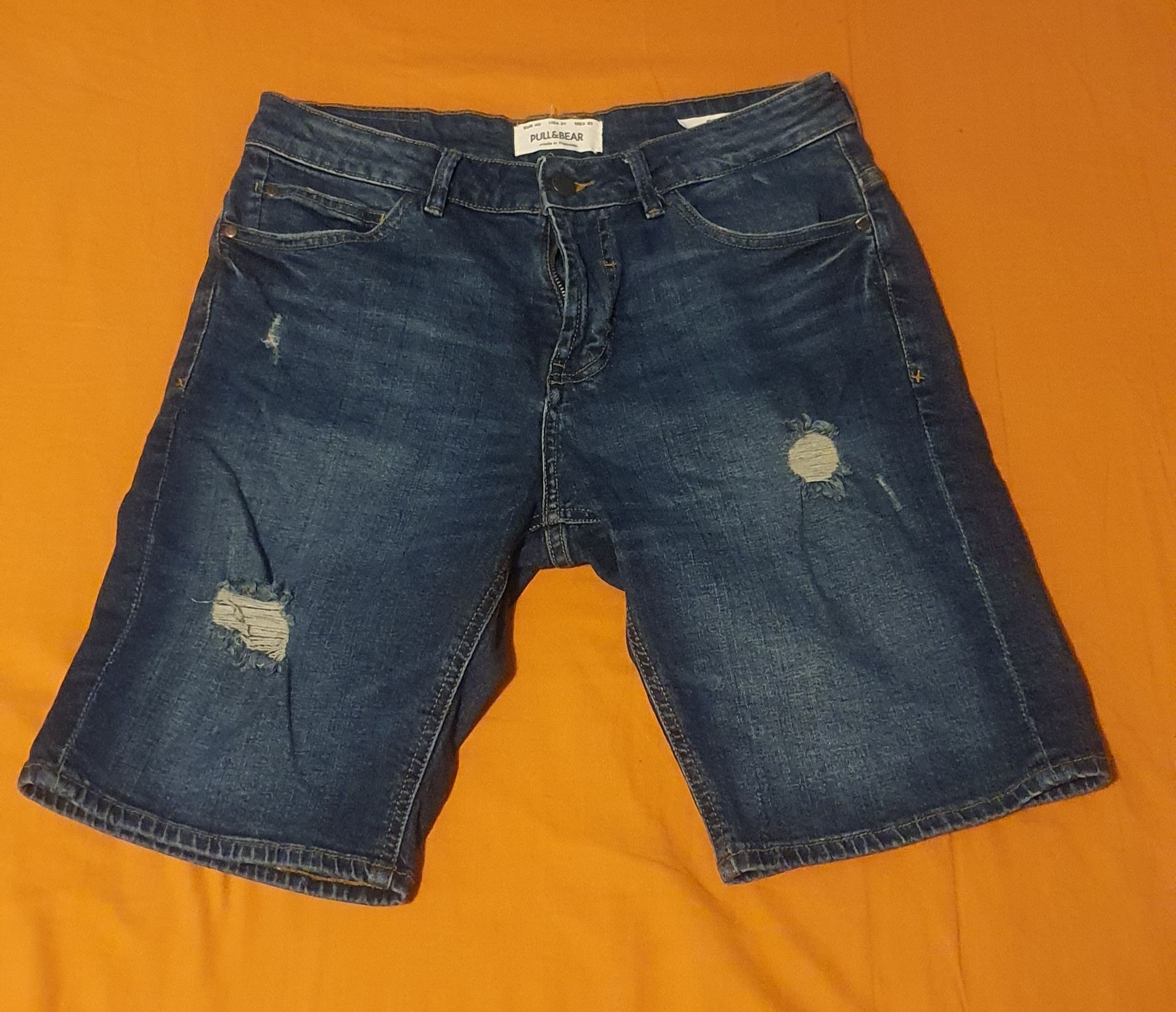 Pantaloni scurti Pull& Bear masura 31/M