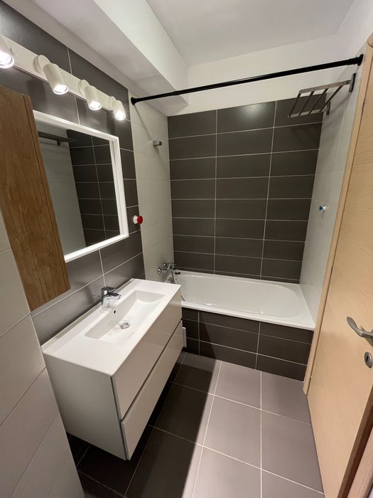 Vânzare apartament 3 camere