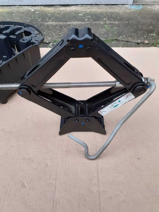 Cric PEUGEOT 508, 407, 308, 208, 207, CITROEN C2, C3, C4, C5, Xsara