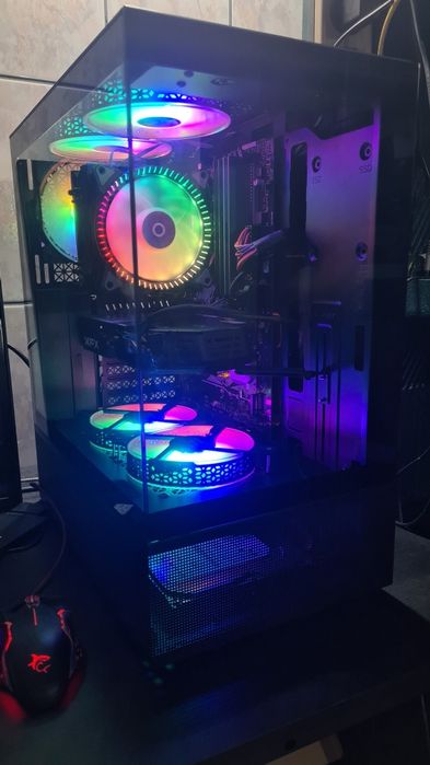 Unitate PC Gaming I7 Gen 8 video 8GB RX 580 16GB RAM SSD