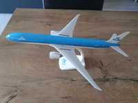 Macheta avion KLM Boeing 777-300ER | Perfect pt cadou