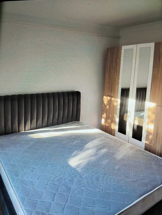 Cug,închiriez apartament cu 2 camere decomandat+obt. (garaj 20 m)
