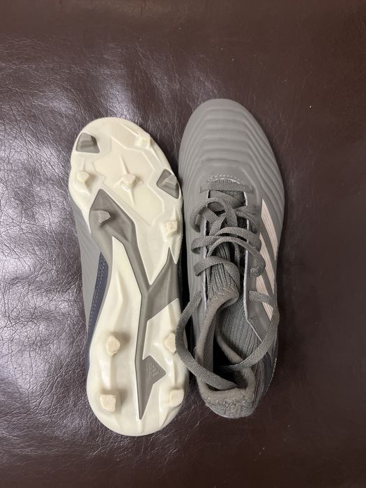 Бутонки adidas predator