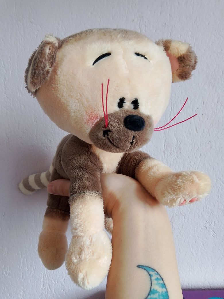 Разнообразни играчки в отлично състояние